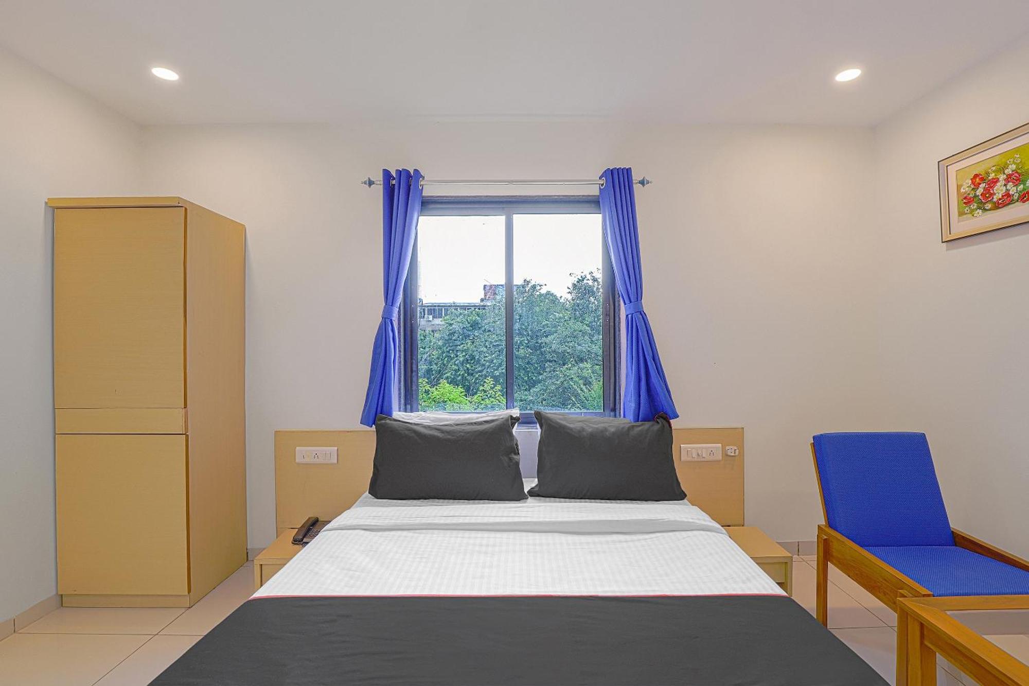 אחמדאבאד Hotel O La Veera מראה חיצוני תמונה